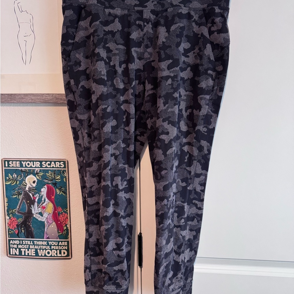 Lululemon Ready to Rulu Jogger Crop 10